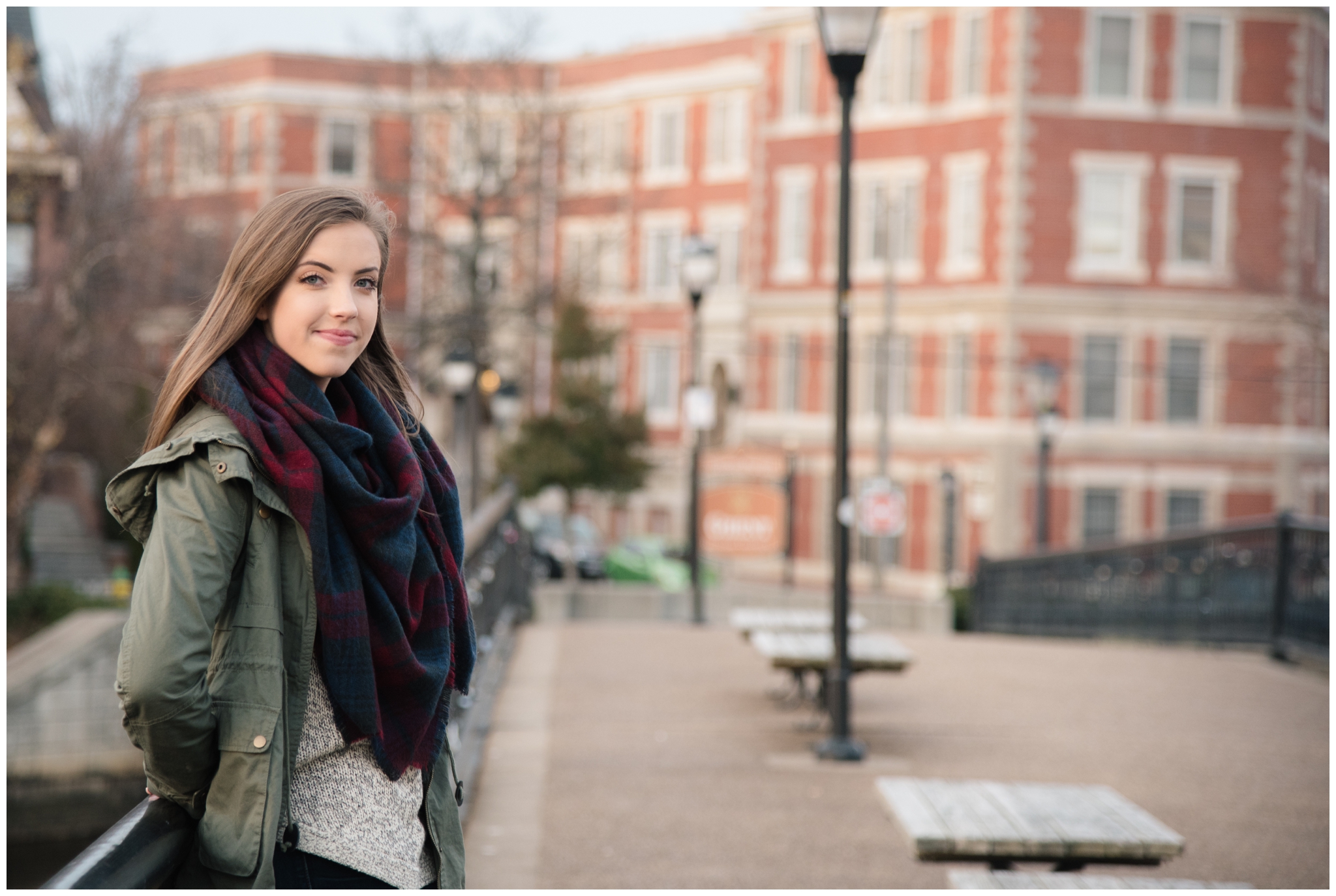 daniel-jackson-studios-amanda-norfolk-virginia-senior-photographer-photography-winter-coffee-scarf-scarves-jackets-fasion-42.jpg