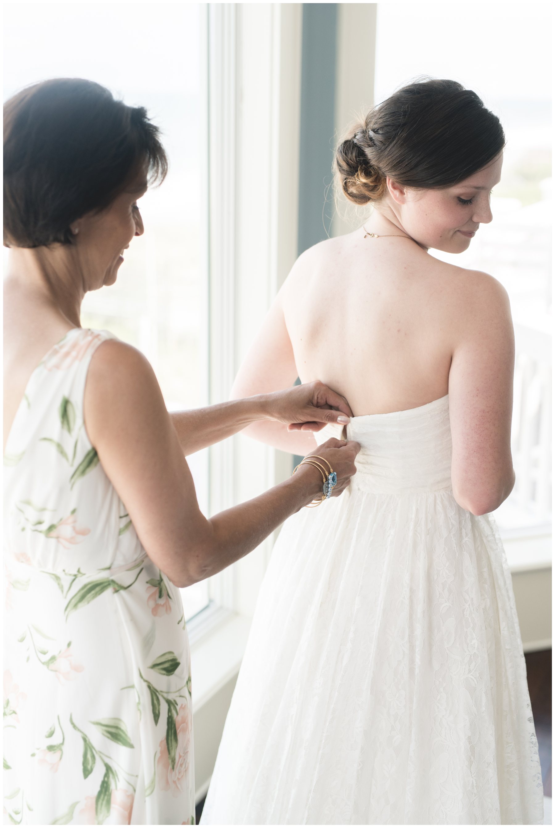 daniel-jackson-studios-virginia-alabama-wedding-engagement-photography-photographer-corolla-north-carolina-beach-spring-summer-pink-windy-0039-May_blogstomp.jpg