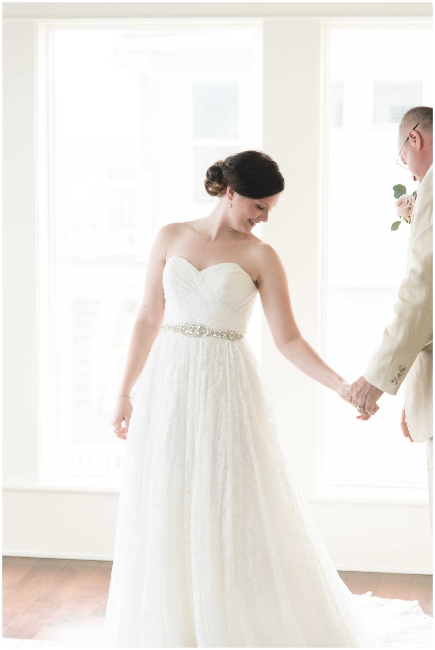 daniel-jackson-studios-virginia-alabama-wedding-engagement-photography-photographer-corolla-north-carolina-beach-spring-summer-pink-windy-0063-May_blogstomp.jpg