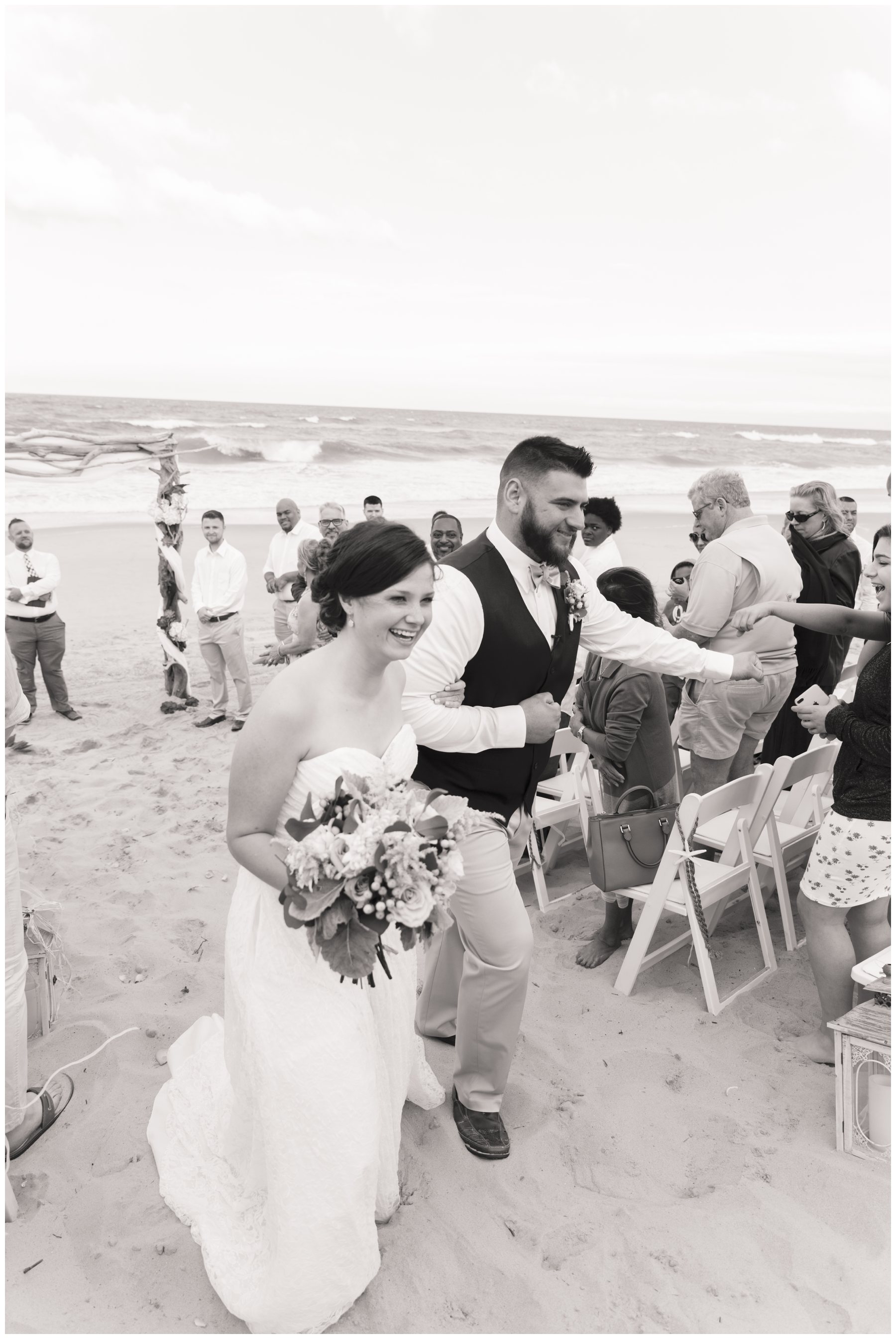 daniel-jackson-studios-virginia-alabama-wedding-engagement-photography-photographer-corolla-north-carolina-beach-spring-summer-pink-windy-0081-May_blogstomp.jpg