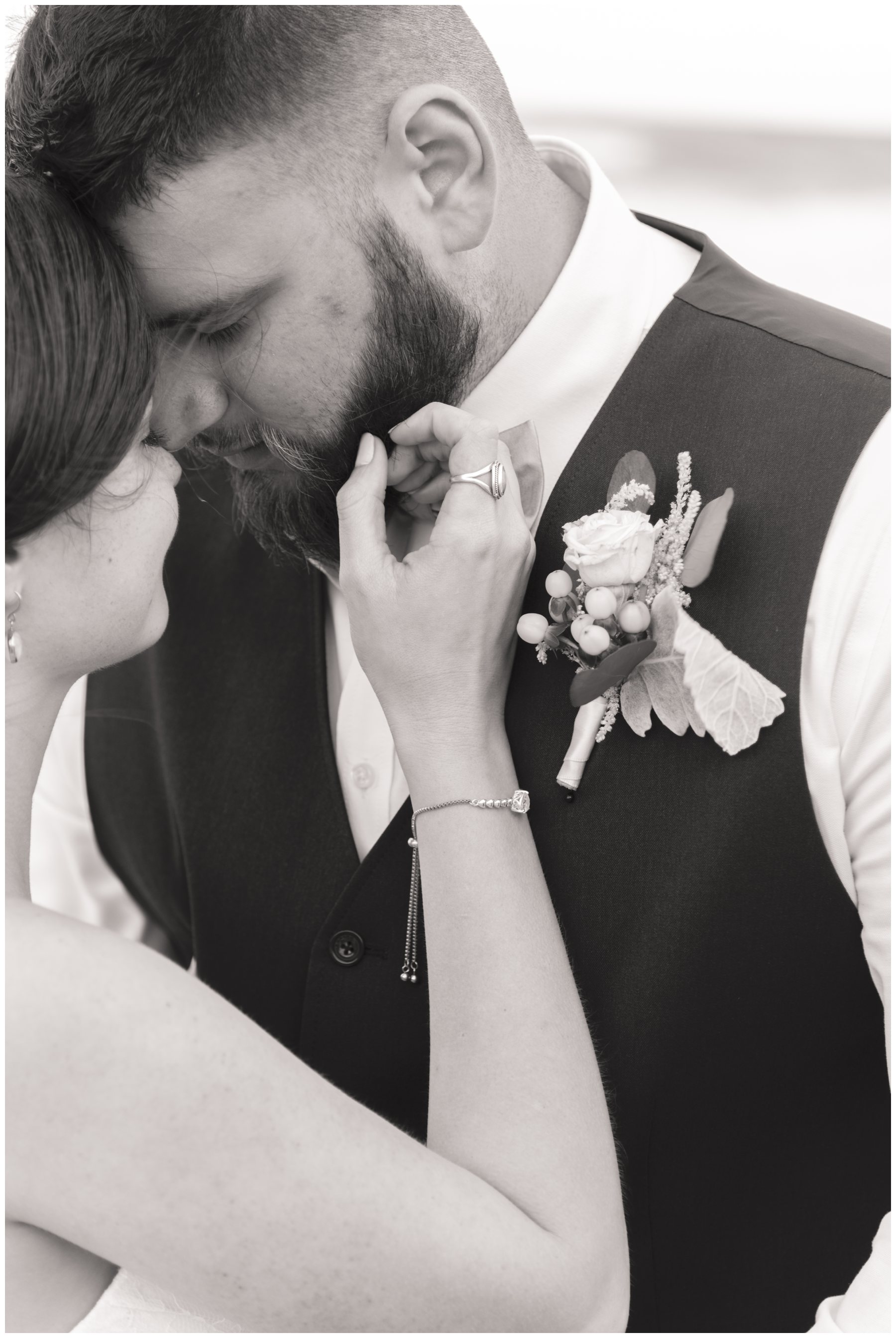 daniel-jackson-studios-virginia-alabama-wedding-engagement-photography-photographer-corolla-north-carolina-beach-spring-summer-pink-windy-0087-May_blogstomp.jpg