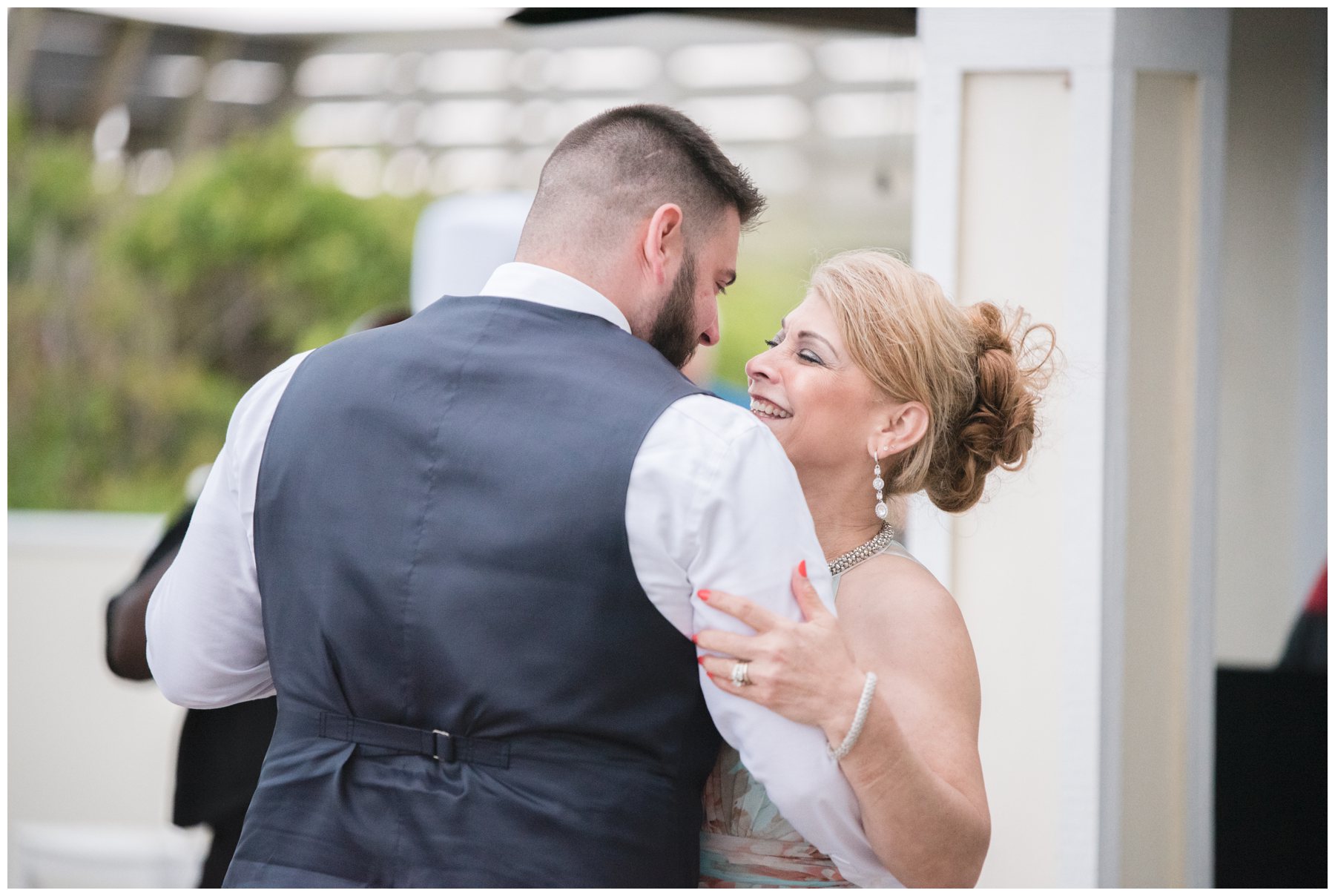 daniel-jackson-studios-virginia-alabama-wedding-engagement-photography-photographer-corolla-north-carolina-beach-spring-summer-pink-windy-0125-May_blogstomp.jpg