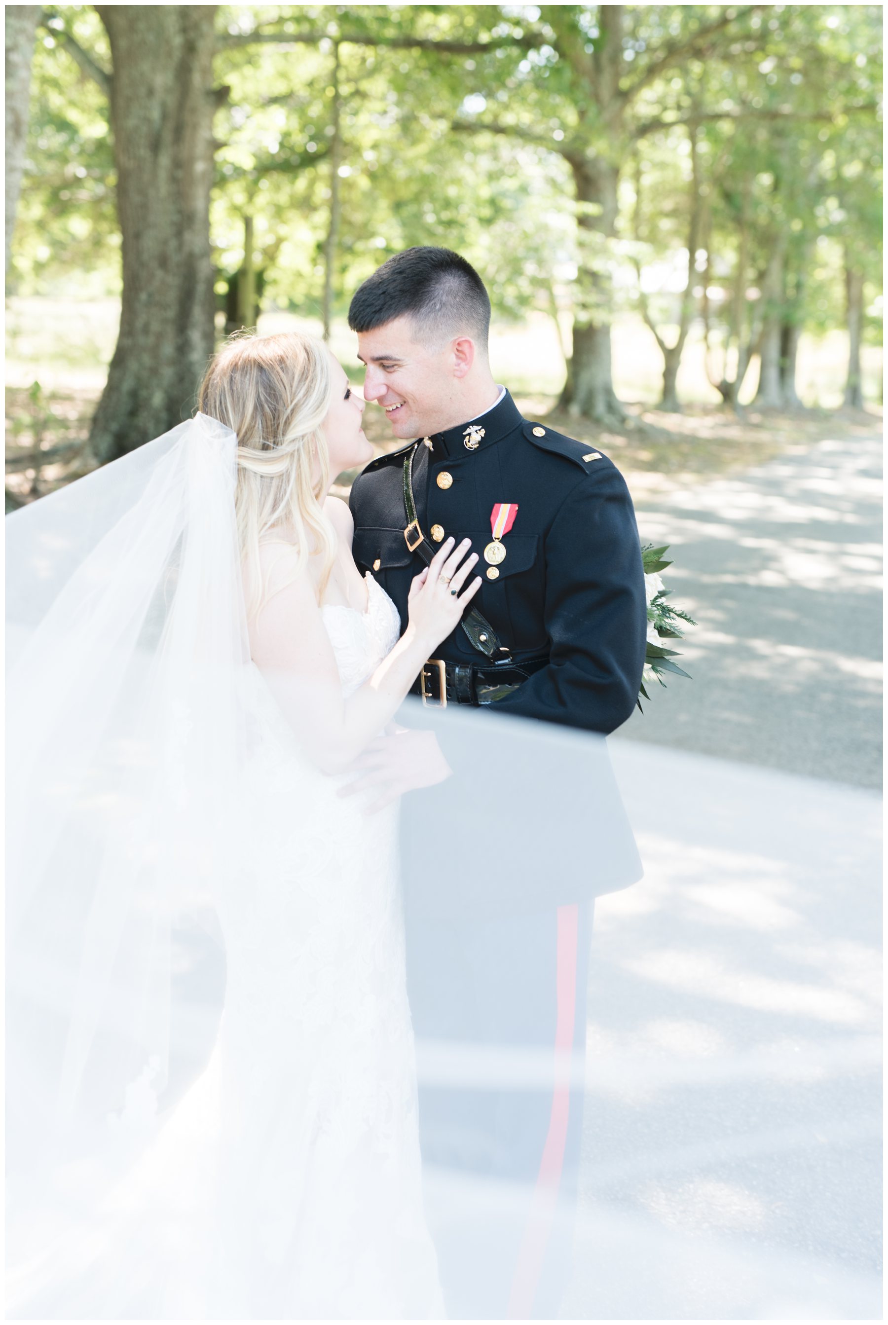 daniel-jackson-studios-virginia-alabama-wedding-engagement-photography-photographer-oak-manor-barn-newnan-georgia-atlanta-summer-spring-outdoor-military-marine-0099-May_blogstomp.jpg