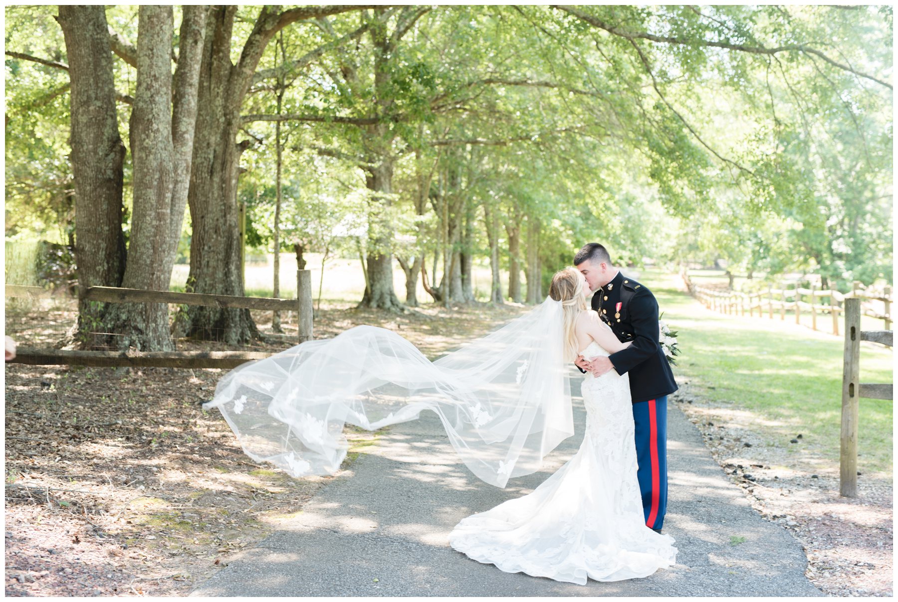 daniel-jackson-studios-virginia-alabama-wedding-engagement-photography-photographer-oak-manor-barn-newnan-georgia-atlanta-summer-spring-outdoor-military-marine-0100-May_blogstomp.jpg