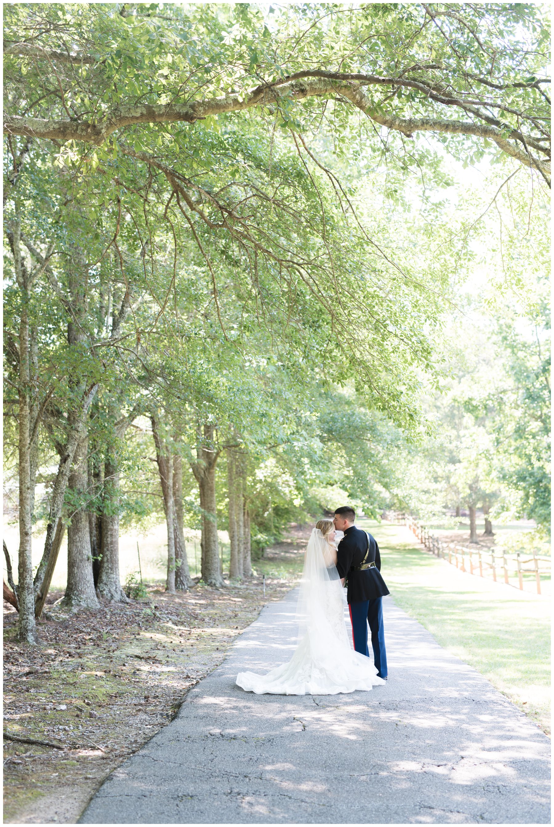 daniel-jackson-studios-virginia-alabama-wedding-engagement-photography-photographer-oak-manor-barn-newnan-georgia-atlanta-summer-spring-outdoor-military-marine-0106-May_blogstomp.jpg