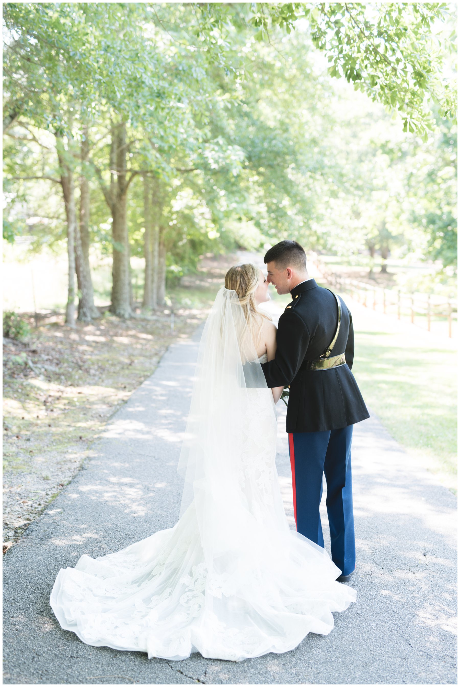 daniel-jackson-studios-virginia-alabama-wedding-engagement-photography-photographer-oak-manor-barn-newnan-georgia-atlanta-summer-spring-outdoor-military-marine-0107-May_blogstomp.jpg