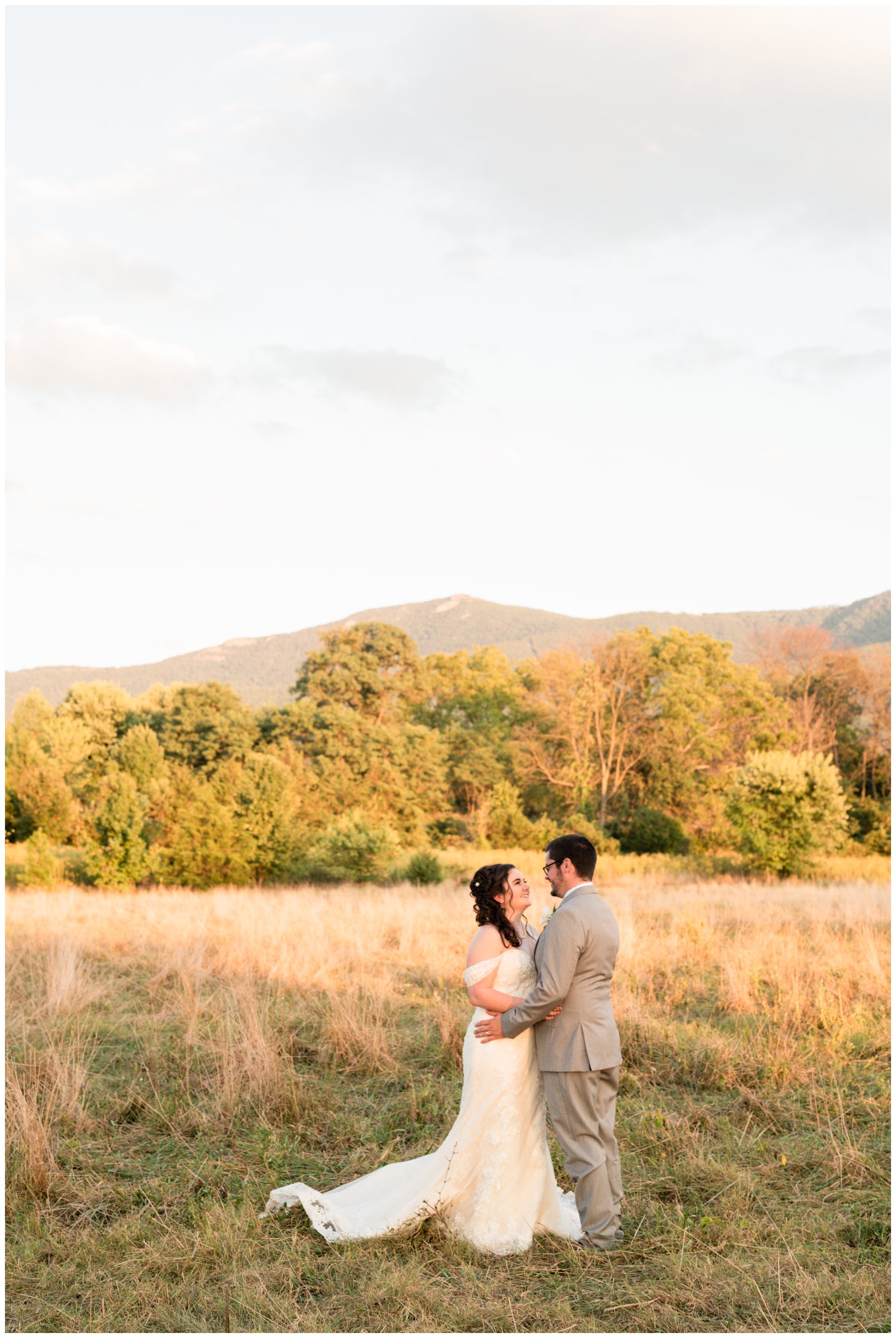 Daniel Jackson Studios - 190907_DSC5168-daniel-jackson-studios-wedding-engagement-photography-virginia-alabama-north-carolina-tennessee-georgia-khimaria-farm-summer-mountain-luray_blogstomp.jpg